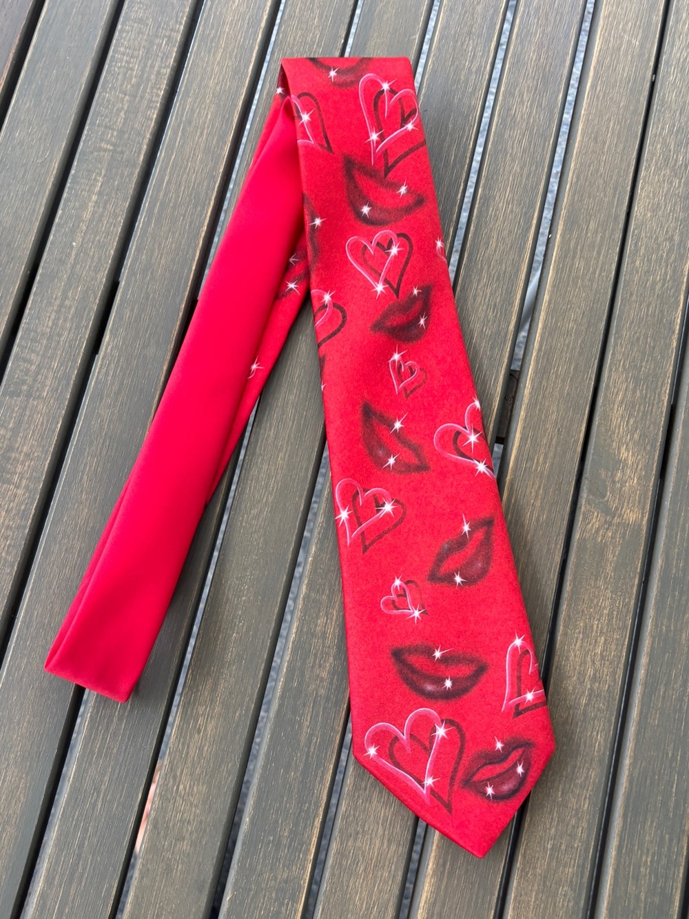 Ralph Marlin Tie 1989 "Love and Kisses" Red with Hearts